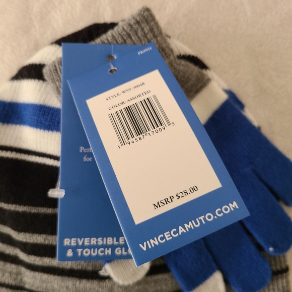 NWT Vince Camuto hat and mitten set - Picture 2 of 5
